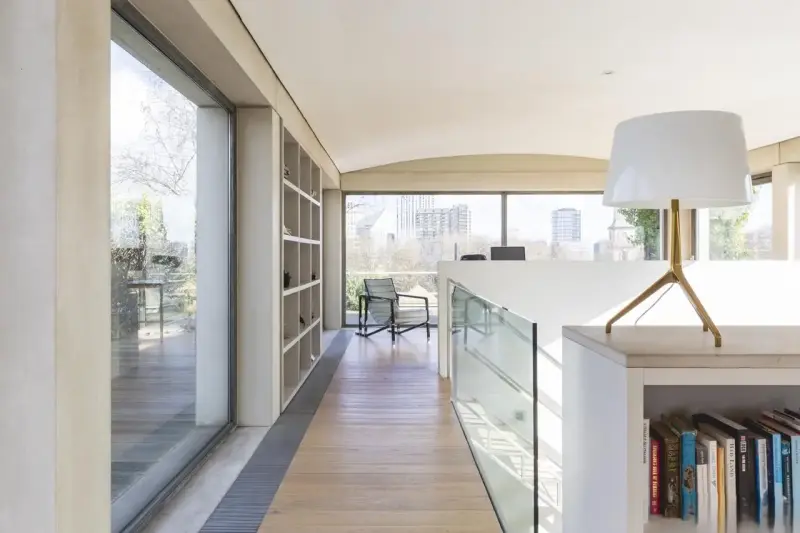 Minimalist Penthouse with Roof Terrace in Old Street